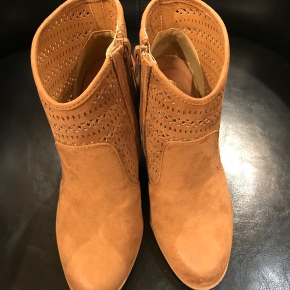 Nixon Suede Finish Bootie by Qupid - Picture 2 of 7